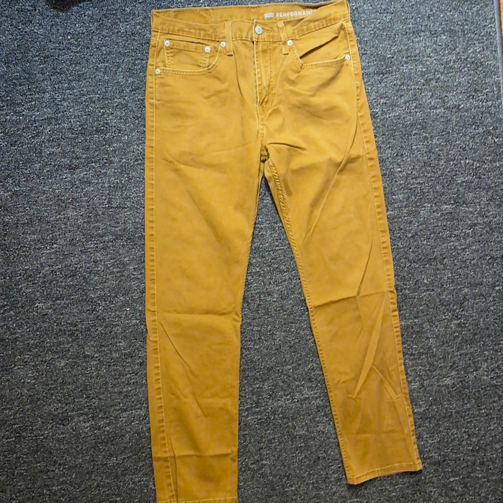 Chinos